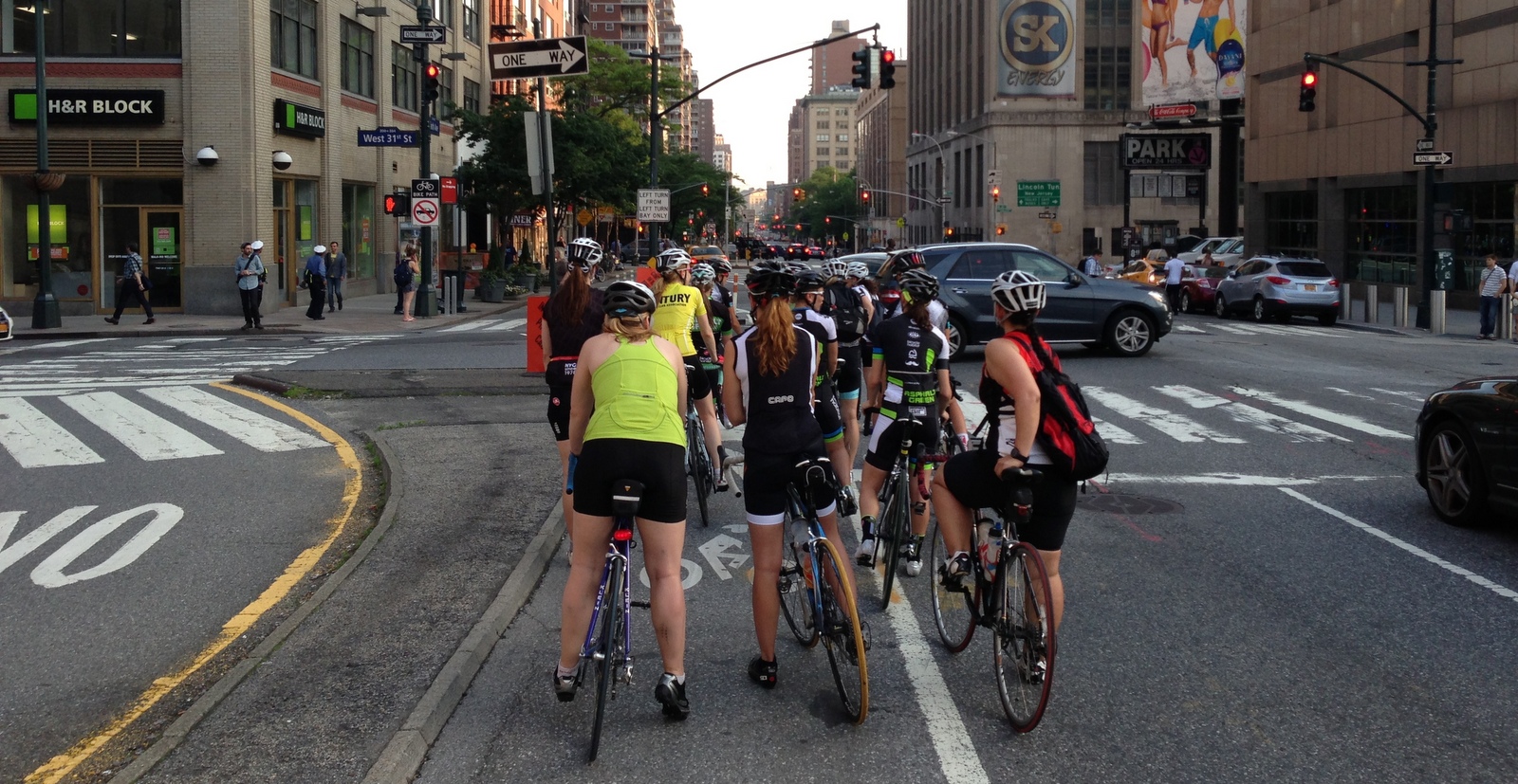 Photos Specialized Lululemon Pro Cycling Team Rides Nyc Nyc intended for The Most Awesome  cycling nyc with regard to Fantasy